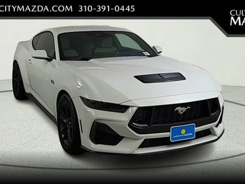 Used 2025 Ford Mustang GT RWD image 1