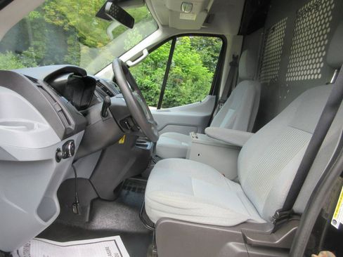 Used 2015 Ford Transit 250 148 Medium Roof RWD image 27