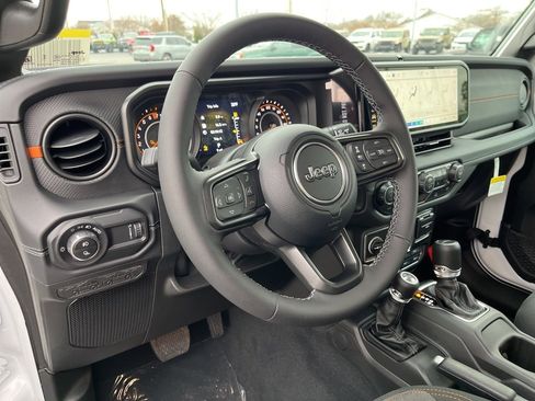 New 2026 Jeep Gladiator Mojave image 3