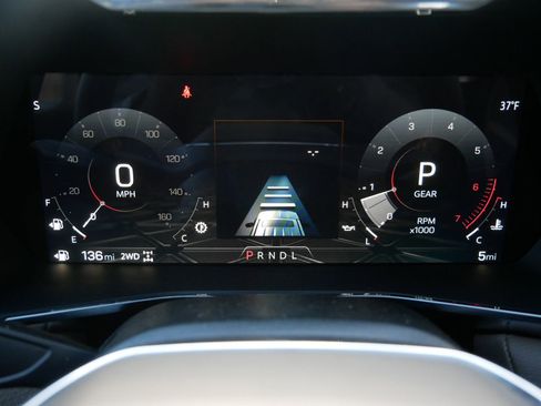 New 2026 GMC Canyon Denali AWD/4WD image 9