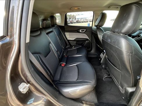 Used 2022 Jeep Compass Latitude w/ Convenience Group FWD image 24