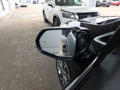 Used 2017 Cadillac XT5 Premium Luxury image 23