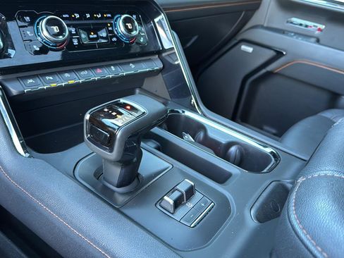 Used 2024 GMC Sierra 1500 AT4 w/ Technology Package image 25