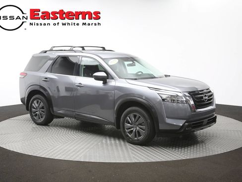 Used 2022 Nissan Pathfinder SV AWD/4WD image 45