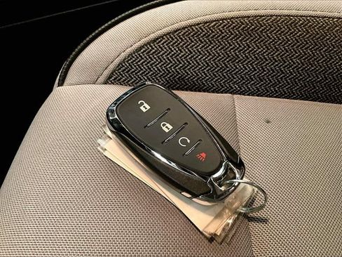 Used 2021 Chevrolet TrailBlazer LT w/ Driver Confidence Package FWD image 9