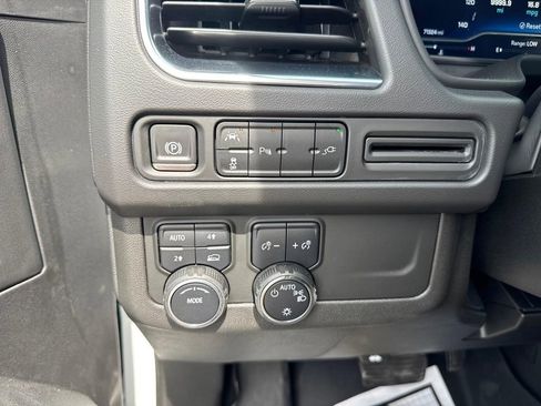Used 2022 Chevrolet Tahoe LT AWD/4WD image 18