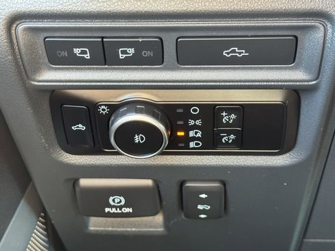 Certified 2023 Ford F150 Platinum w/ Equipment Group 701A High image 21