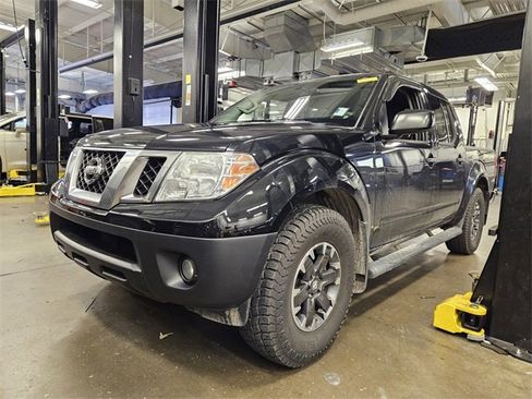 Used 2019 Nissan Frontier Desert Runner image 3