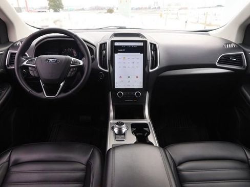 Used 2024 Ford Edge SEL image 19