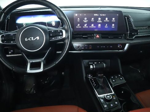 Used 2023 Kia Sportage SX image 32