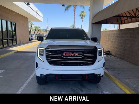 Used 2023 GMC Sierra 1500 AT4 w/ Technology Package AWD/4WD image 2