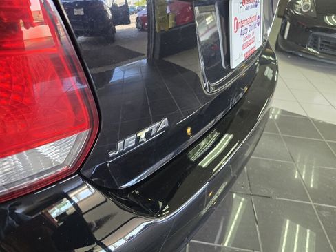 Used 2013 Volkswagen Jetta TDI FWD image 26