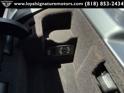 Used 2015 BMW i8 image 29