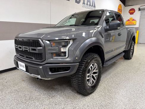 Used 2018 Ford F150 Raptor w/ Equipment Group 801A Mid AWD/4WD image 3