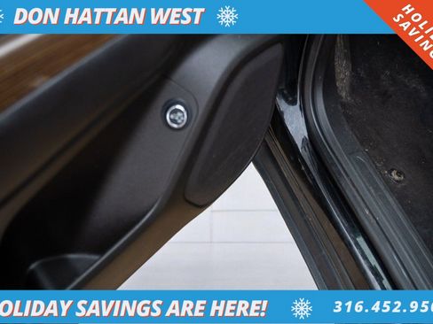 Used 2023 GMC Acadia SLE w/ Elevation Edition image 15