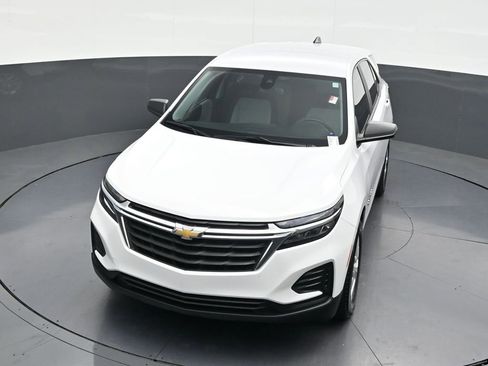 Used 2024 Chevrolet Equinox LS FWD image 24