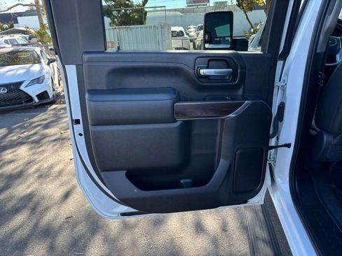 Used 2020 GMC Sierra 2500 SLT w/ Technology Package image 30