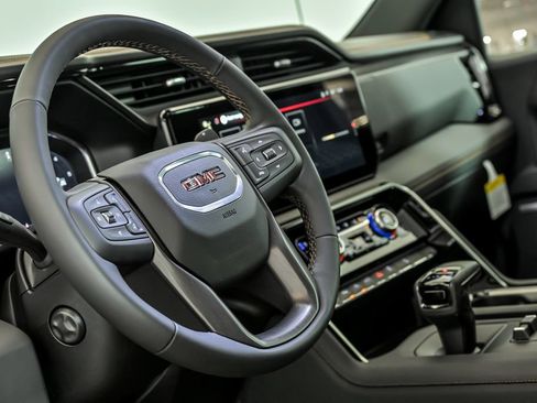 New 2026 GMC Sierra 1500 AT4 w/ AT4 Premium Package AWD/4WD image 13