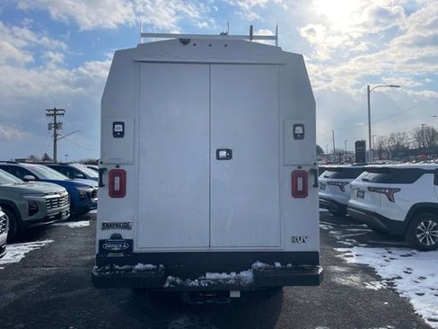 New 2025 Chevrolet Express 3500 w/ Power Convenience Package image 17