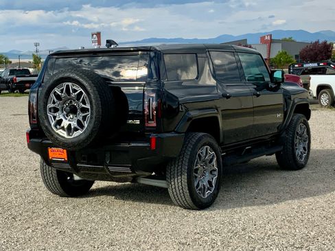 New 2025 GMC Hummer EV 3X w/ LPO, Illumination Package image 5