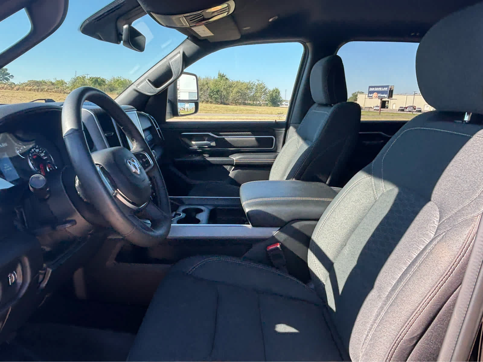 Used 2025 RAM 1500 Big Horn AWD/4WD image 15