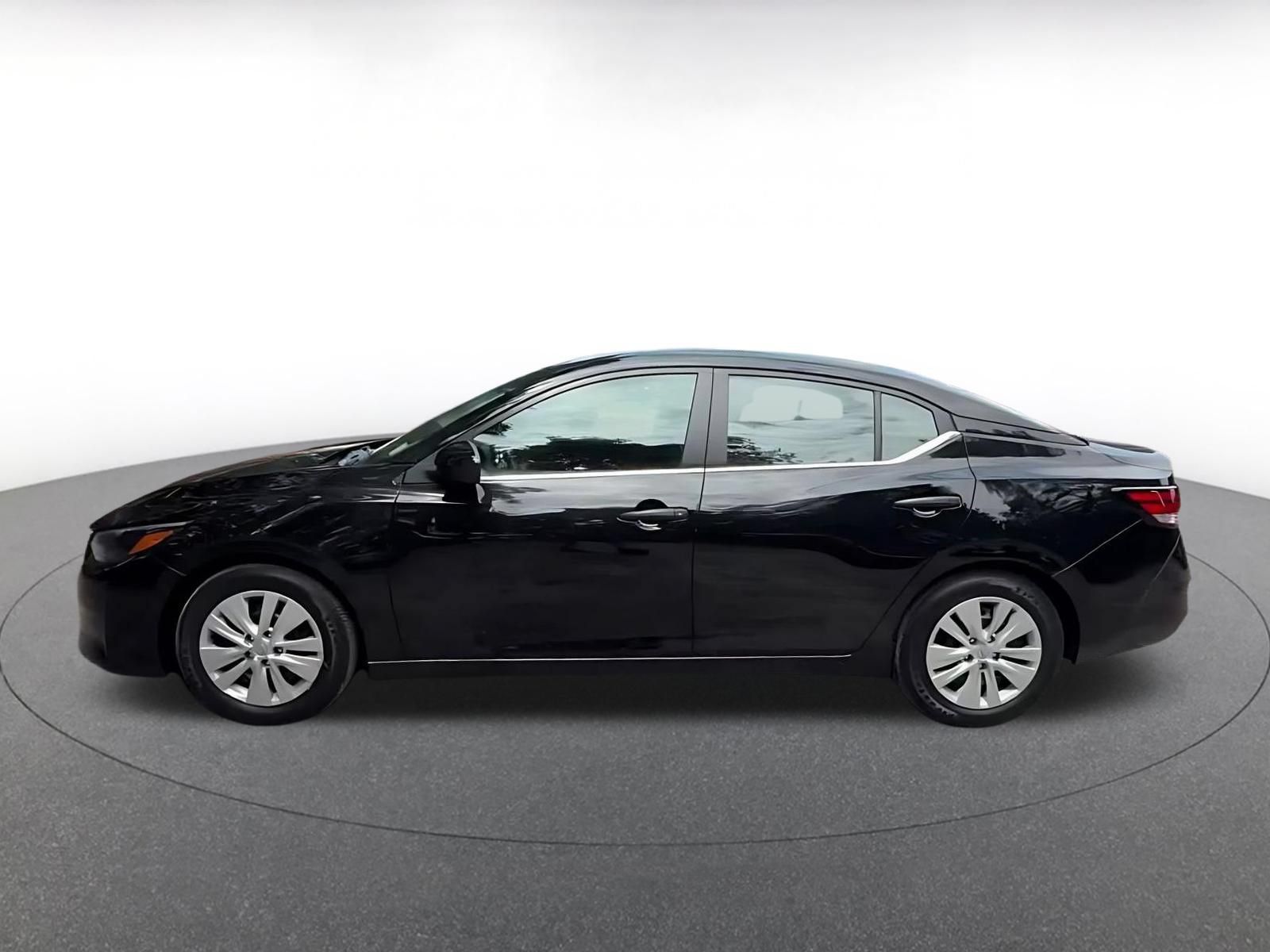 Used 2025 Nissan Sentra S FWD image 8