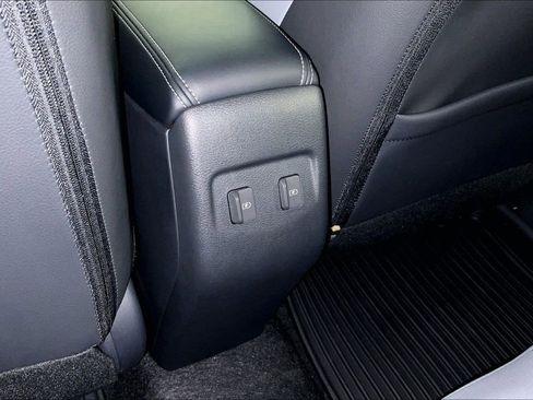 Used 2024 Nissan Kicks SR w/ SR Premium Package image 33