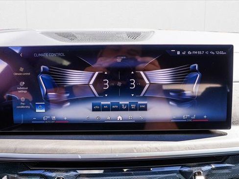 New 2026 BMW X5 xDrive50e w/ M Sport Package image 18