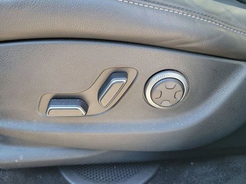 Used 2025 Genesis GV80 2.5T Advanced AWD/4WD image 25