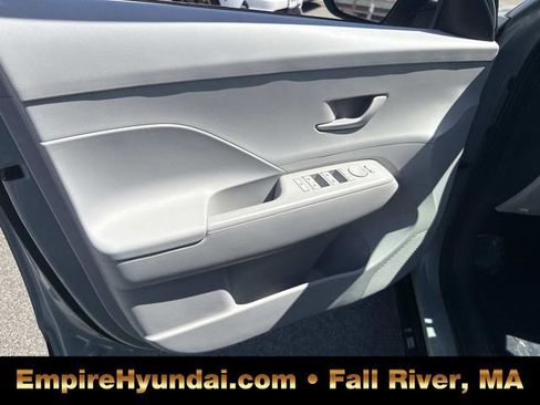 Used 2024 Hyundai Kona SEL image 16
