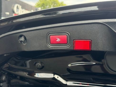 Used 2021 Mercedes-Benz C 300 4MATIC Cabriolet image 43
