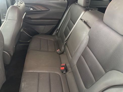 Used 2022 Chevrolet TrailBlazer RS FWD image 29