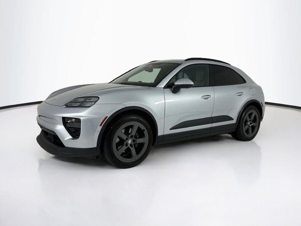 Certified 2025 Porsche Macan Electric RWD image 1