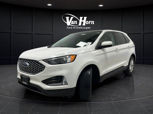 Used 2023 Ford Edge SEL w/ Convenience Package AWD/4WD image 3