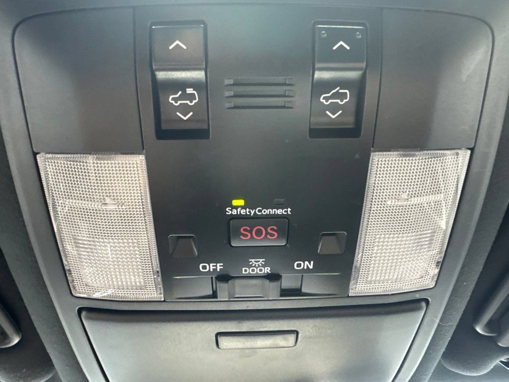 Used 2021 Lexus GX 460 Premium w/ Premium Package AWD/4WD image 16