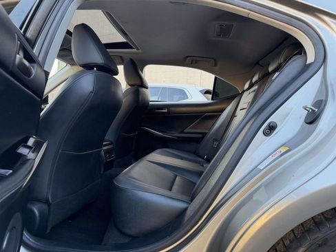 Used 2018 Lexus IS 300 AWD w/ Comfort Package image 21