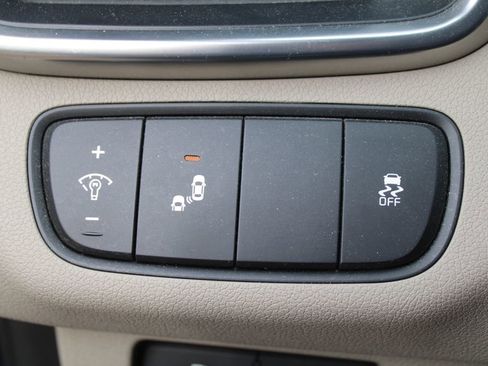 Used 2017 Kia Sorento EX image 25