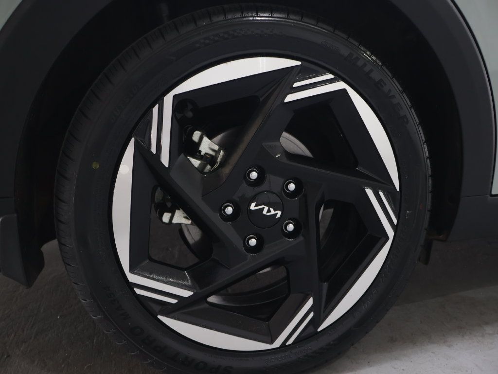 Used 2025 Kia K4 EX FWD image 33