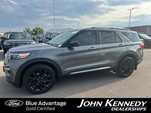 Certified 2023 Ford Explorer Platinum w/ Technology Package AWD/4WD image 2