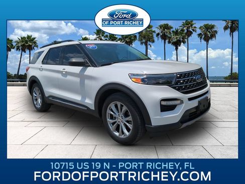 Certified 2021 Ford Explorer XLT w/ Equipment Group 202A RWD image 1
