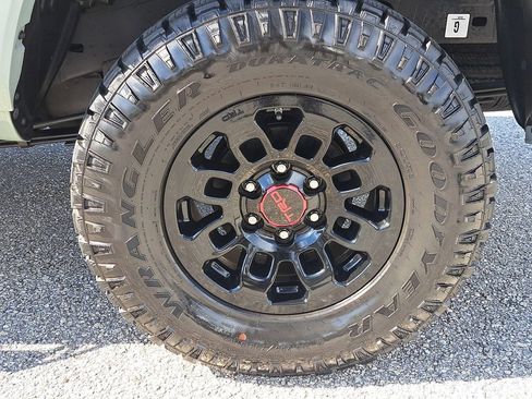 Certified 2023 Toyota Tacoma TRD Sport image 5