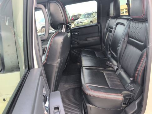 Used 2023 Nissan Frontier PRO-4X w/ Pro-4X Premium Package image 32