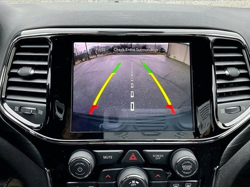 Certified 2020 Jeep Grand Cherokee Laredo image 14