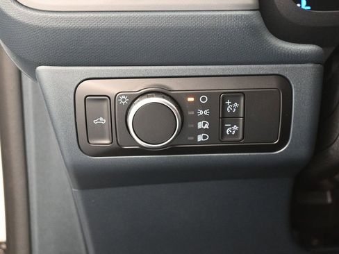 New 2025 Ford Maverick XL w/ Equipment Group 102A image 11