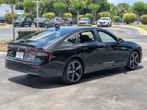Certified 2024 Honda Accord Sport image 5