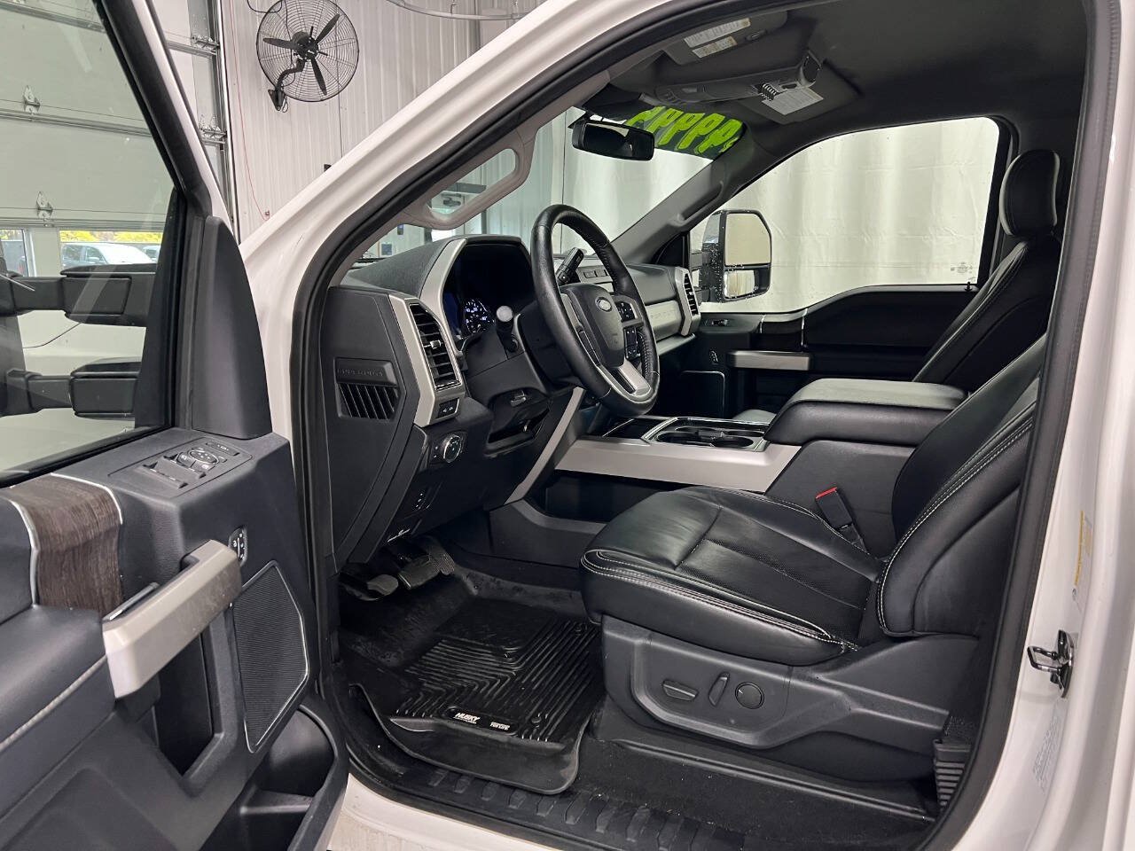 Used 2020 Ford F350 Lariat w/ Chrome Package AWD/4WD image 7