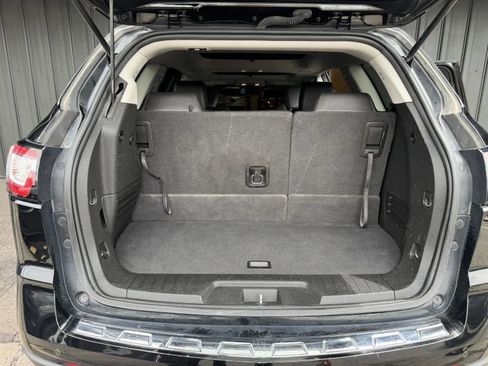 Used 2017 Chevrolet Traverse Premier w/ LPO, 'HIT The Road' Package AWD/4WD image 17
