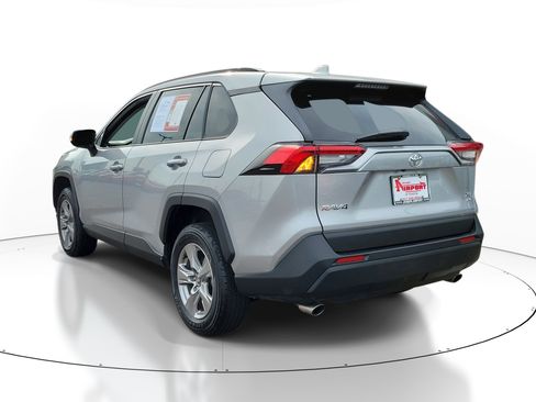 Used 2025 Toyota RAV4 XLE AWD/4WD image 3
