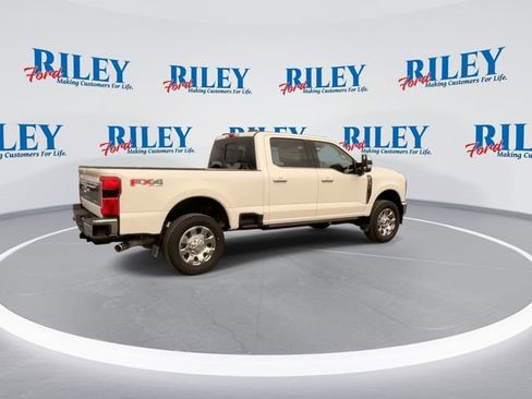 New 2026 Ford F250 Lariat image 2