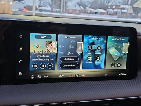 New 2026 Nissan Kicks SR w/ Cold Weather Package image 17